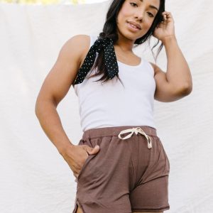 24/7 Shorts In Mocha
